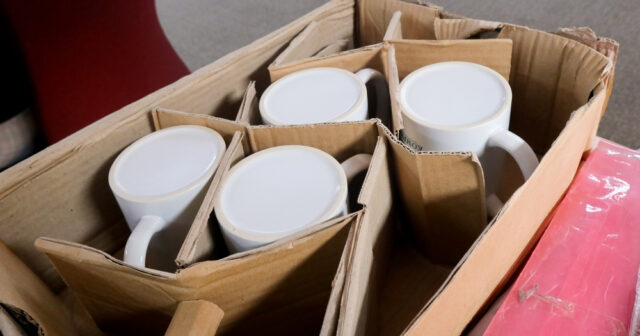 How to Pack Mugs for Moving?