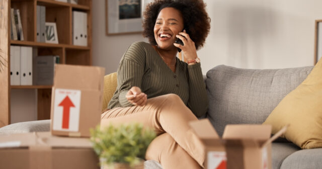 How to organize a garage sale before moving