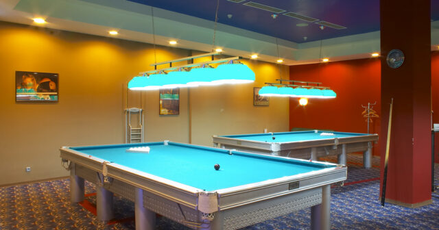 Expert Pool Table Moving & Recovering