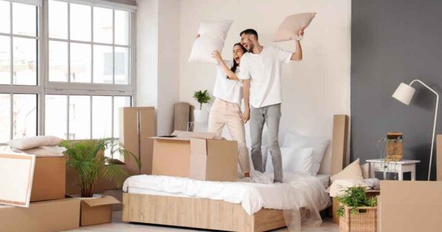 How to save money when moving in 2025?