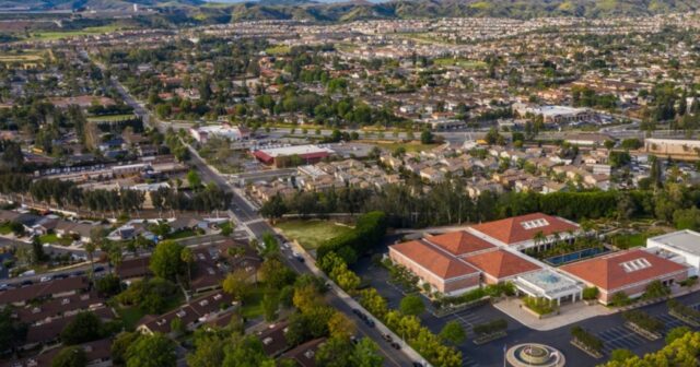 Yorba Linda Movers