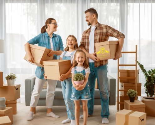 8 Packing and Moving Tips for Back to School