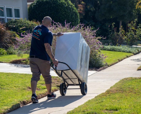 Hiring Movers & Do It Yourself